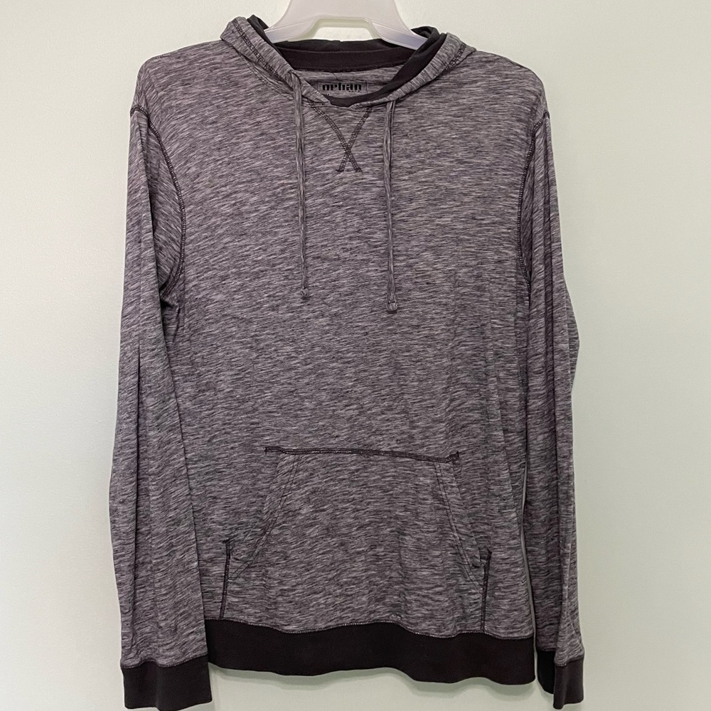 Urban pipeline draw string hood, long sleeve shirt size XL